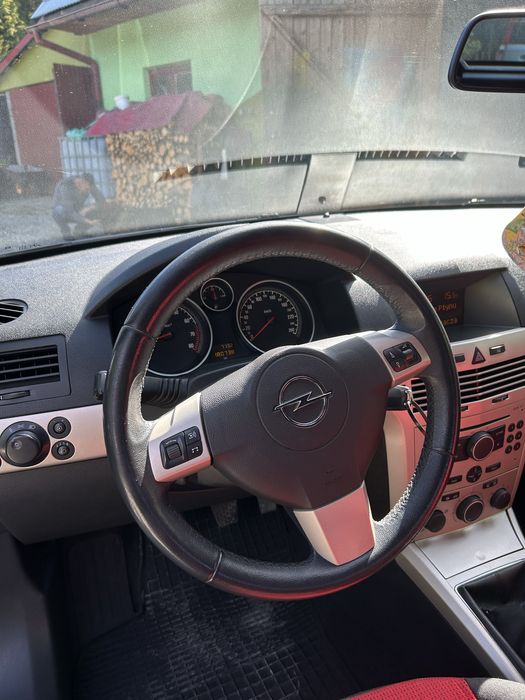 Opel Astra TwinTop 1.6 105km