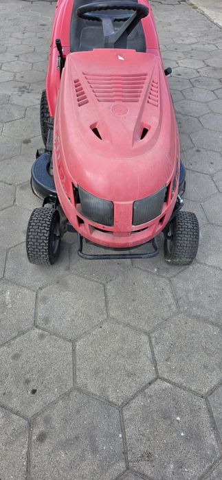Traktorek ogrodowy