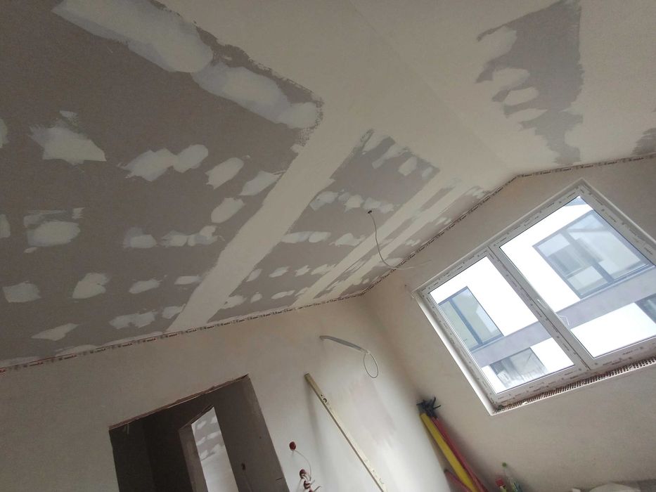 Wykończenia Wnętrz i Remonty•Szybka, darmowa wycena•Sprawna realizacja