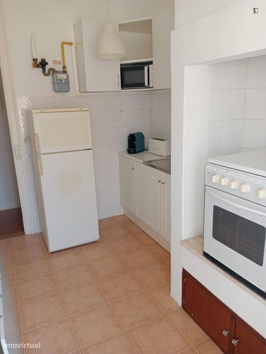 Quarto - localizado em Alameda Lisbon