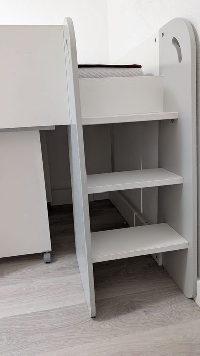 Cama alta de solteiro / crianças