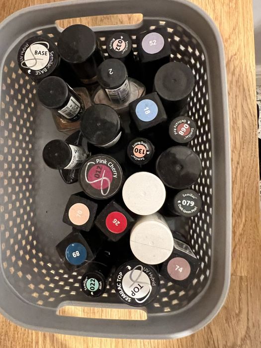 Lakiery do paznokci rozne kolory hybryda