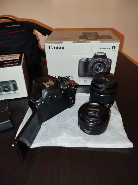 Canon 250d + lente kit 18 - 55 mm + lente Canon 50mm F1.8 - COMO NOVO