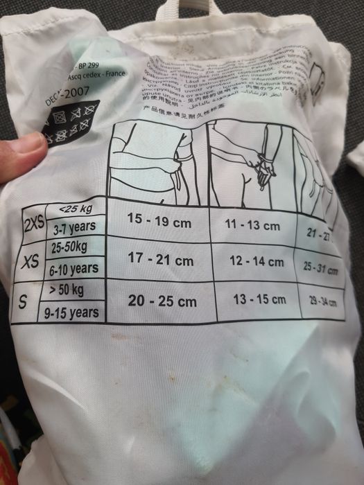 Ochraniacze Oxelo XS, 25-50 kg, 6-10 lat