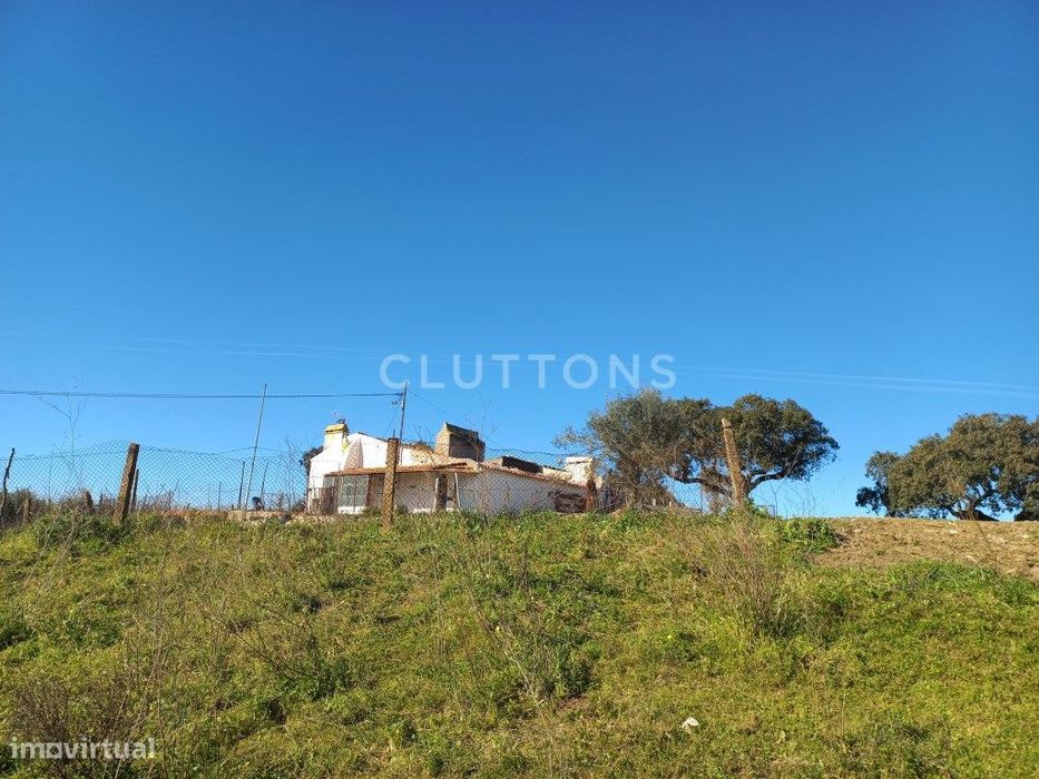 Terreno - Quinta, Investimento, 12 hectares e 844 m2 edificados, Évora