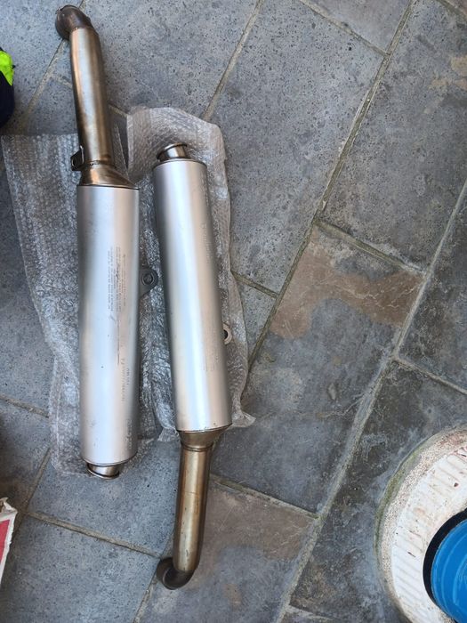 Escapes Originais Ducati