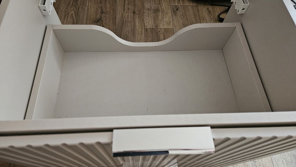 Szafka pod umywalkę i Szafka wisząca z lustrem