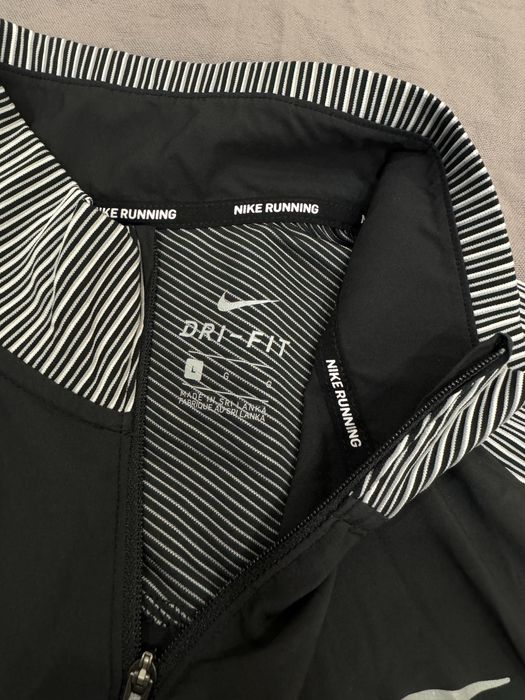 Оригінальна бігова кофта Nike Running Dri-Fit