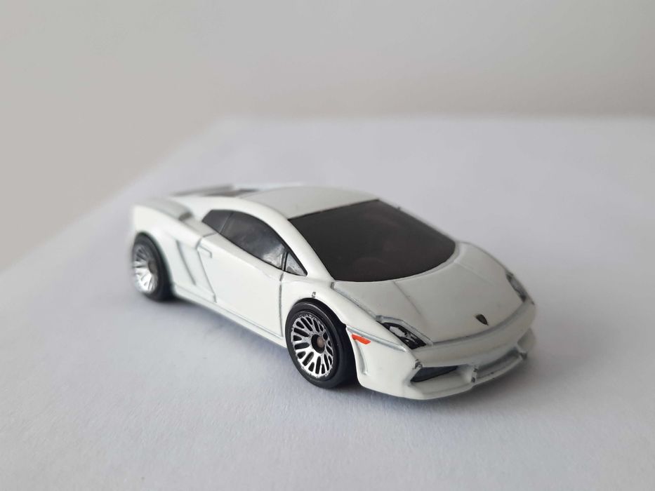 Hot Wheels Lamborghini Gallardo LP 560-4