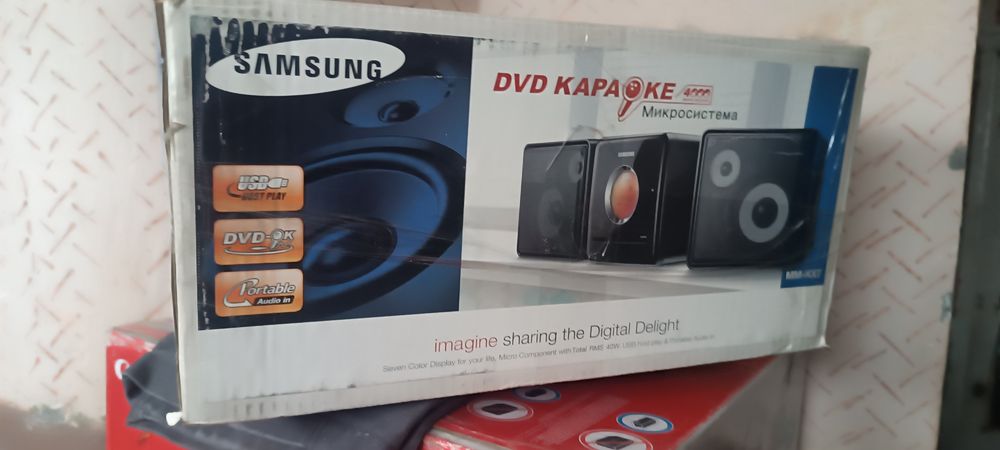 Музикальний центр Samsung