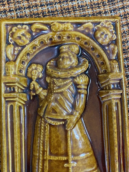 Статуэтка обливная керамика Польша старинная