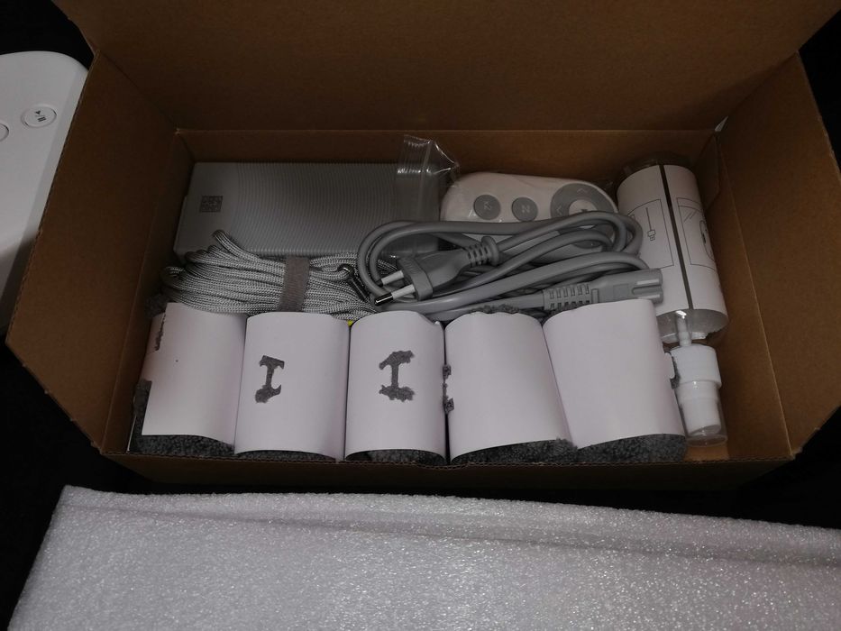 Robot do mycia okien XIAOMI Hutt DDC55