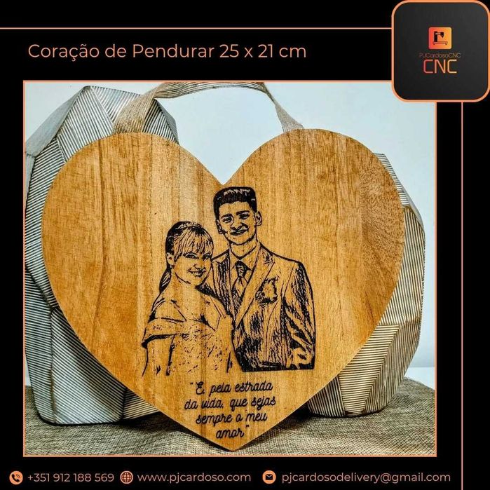 Coração de Pendurar Personalizado 25 x 21 cm