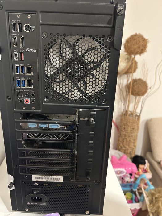 OKAZJA !!! Komputer gamingowy rx5700 xt saphire turbo i5 10th 16gb ramu