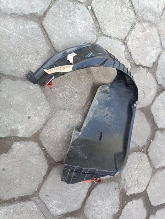 Suzuki Swift mk8 nadkole przednie prawe przód prawy orginał wysyłka