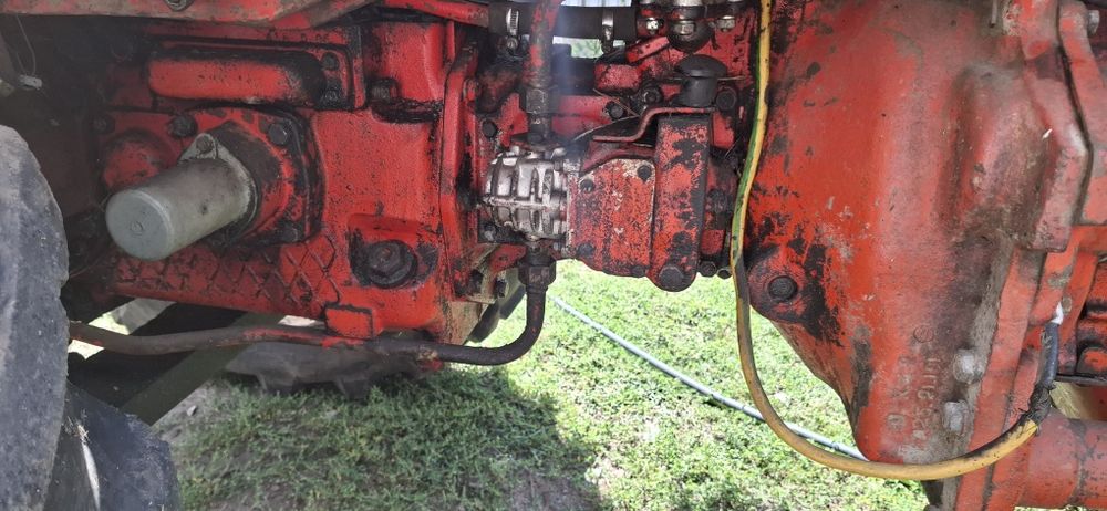 Ciagnik Władimirec T 25 przekladnia kątowa pompa hydrauliczna