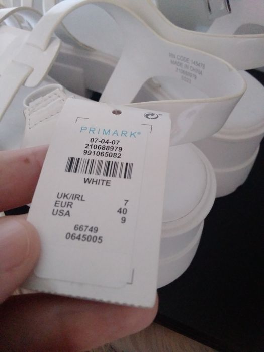 Sandálias brancas 40 NOVAS