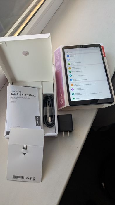 Планшет Lenovo Tab M8 (4th gen) TB300FU