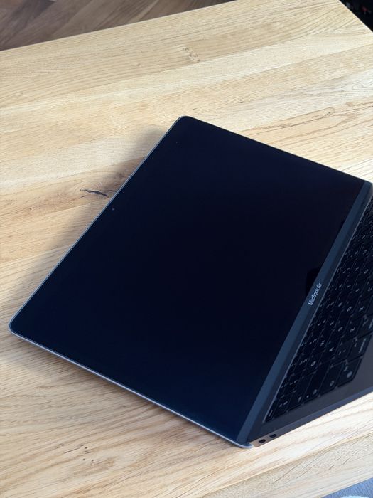 MacBook Air M1 2020 8GB 256GB | 85% baterii | Space Gray | Sprawny