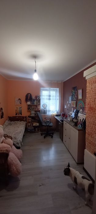 Продам 4 дома и 4га земли