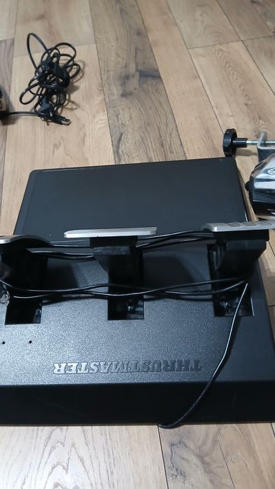 Thrustmaster T300 RS GT + TH8A