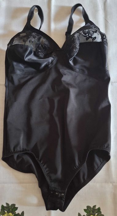 Body wyszczuplające Triumph L - XXL