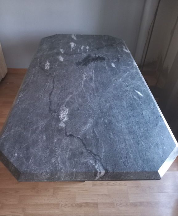 Mesa de mármore Cinzento
