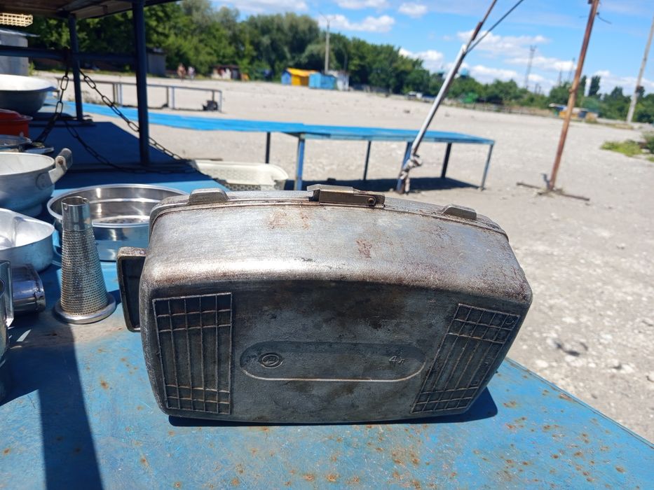 Продам коптильню советскую.