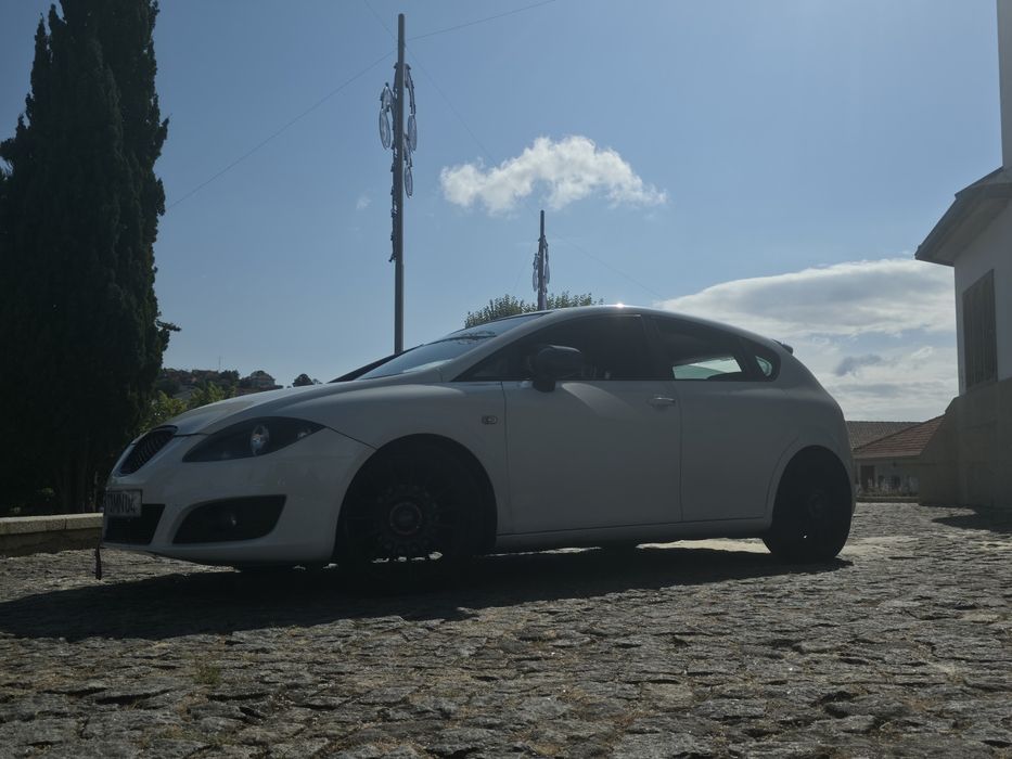 SEAT Leon 1.6 TDI (1P) – Full Extras