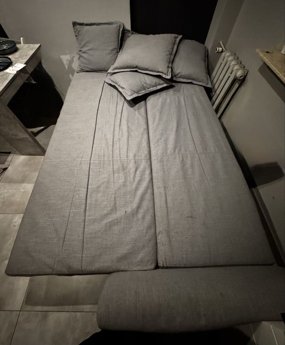 Szara kanapa 3-osobowa