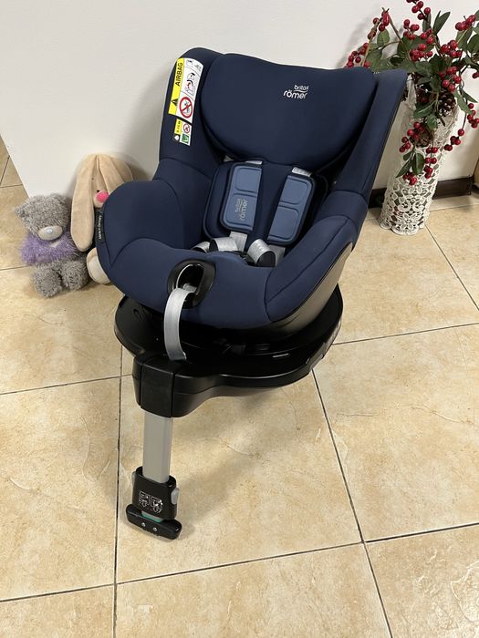 Автокрісло Britax Römer DUALFIX M i-SIZE Група 0+/1 (0-18 кг)