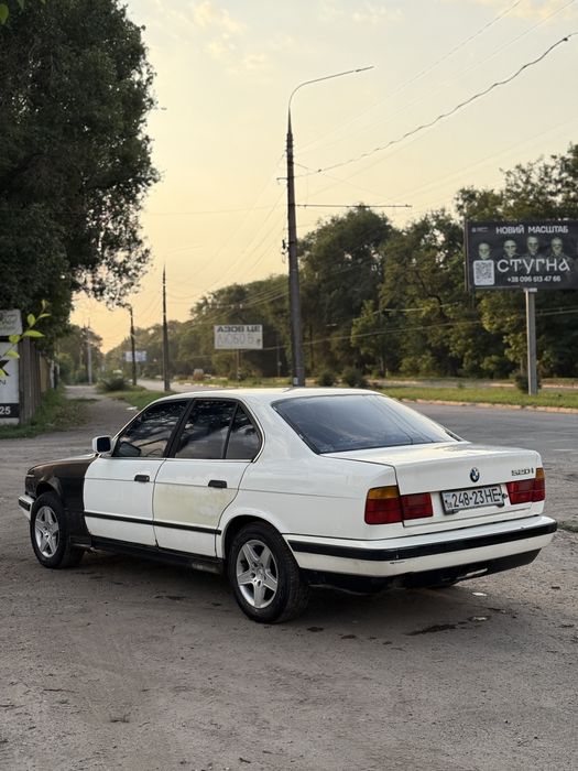 BMW E34  m50B25