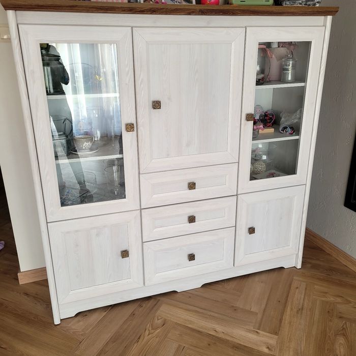Komoda styl prowansalski