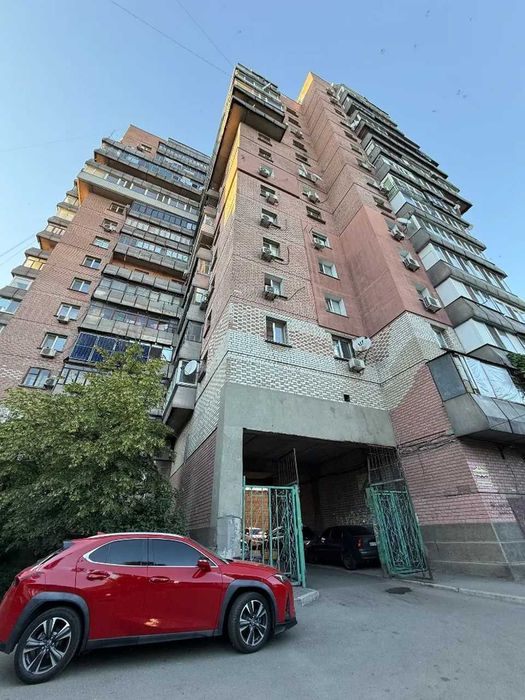 Продам 3-к квартиру (74м2) на Савкина, Красный Камень