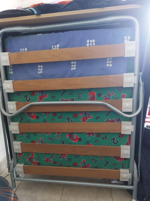 Cama dobrável : Sem defeitos nenhunss