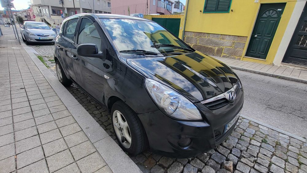 HYUNDAI I20 CRDi usado — photo 5