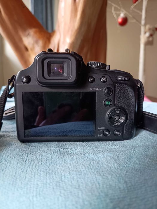 Panasonic Lumix DC-FZ82 18.1MP 60X