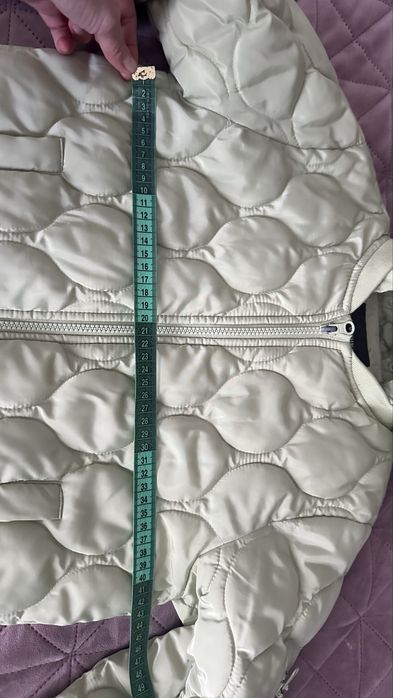 Куртка для дівчинки оливкового кольору