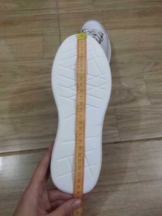 Стильные кеды женские