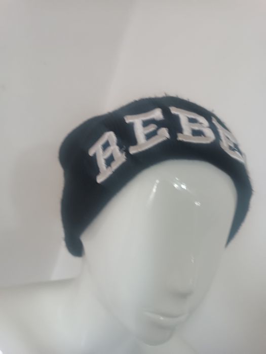 Czarna czapka beanie REBEL | Napis 3D | Streetwear / Grunge