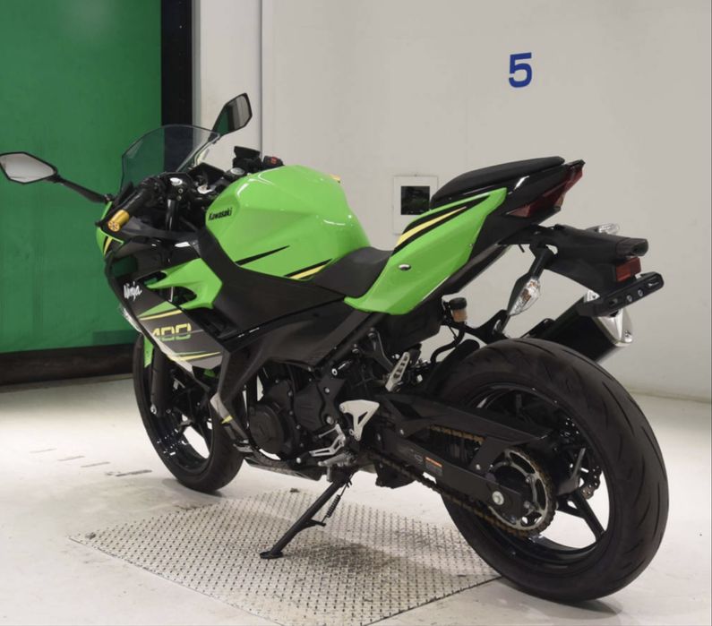 Kawasaki Ninja 400 2023  рік