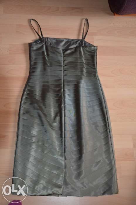Oliwkowa sukienka z bolerkiem MONNARI r.38