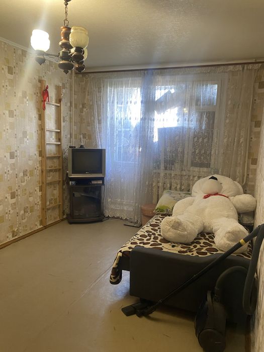 Продам 3-х кім.кв на 3-м районі напроти Сільпо