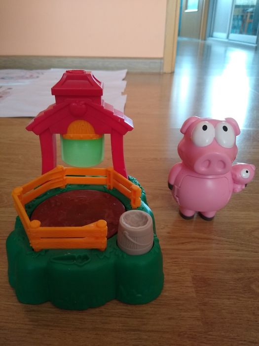 Zestaw Play-Doh Błotne Świnki.