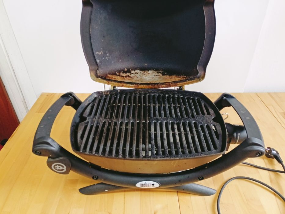 Grill elektryczny Weber Q1400.