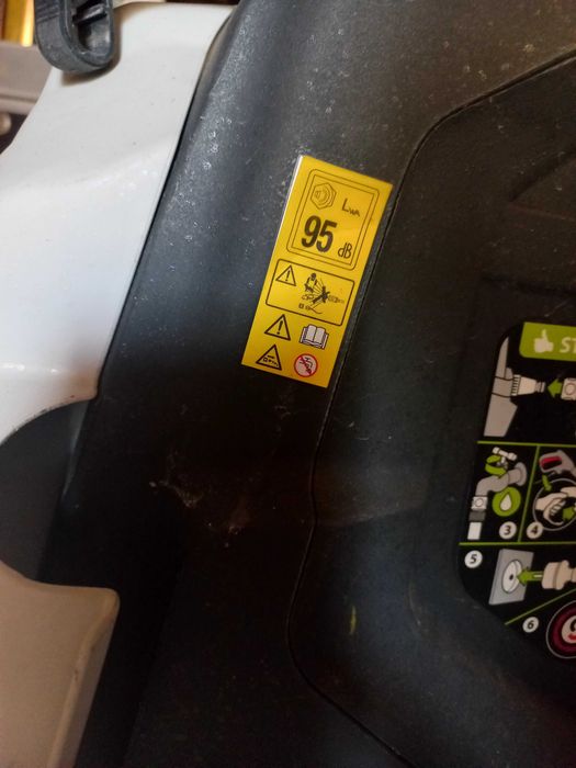 Máquina de pressáo ,com pouco uso..Está em bom estado de funcionamento