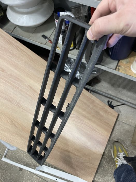 Решітка Golf 4 Volkswagen