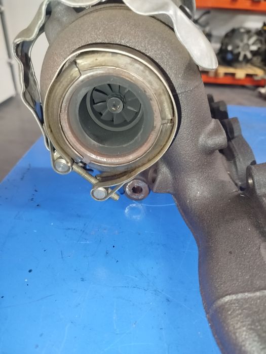 Turbo Audi A4 B9 2.0 TDI 150cv 04L253019A