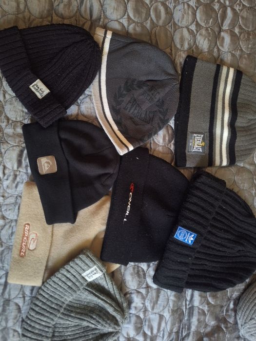 Розпродаж зимових шапок barbour, moncler, adidas, nike