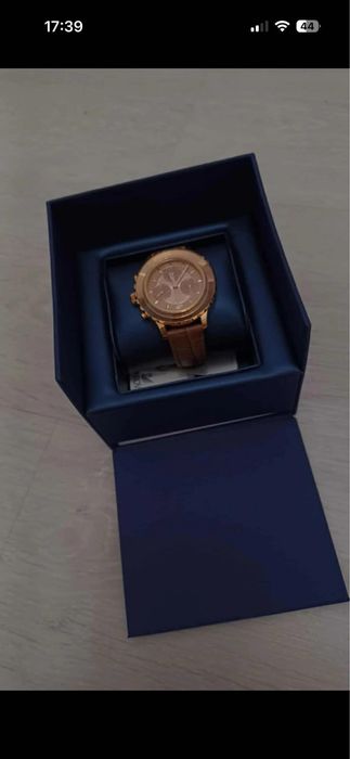 Zegarek damski Swarovski nowy!